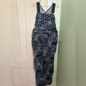 Duluth Trading Co Navy and White Overalls